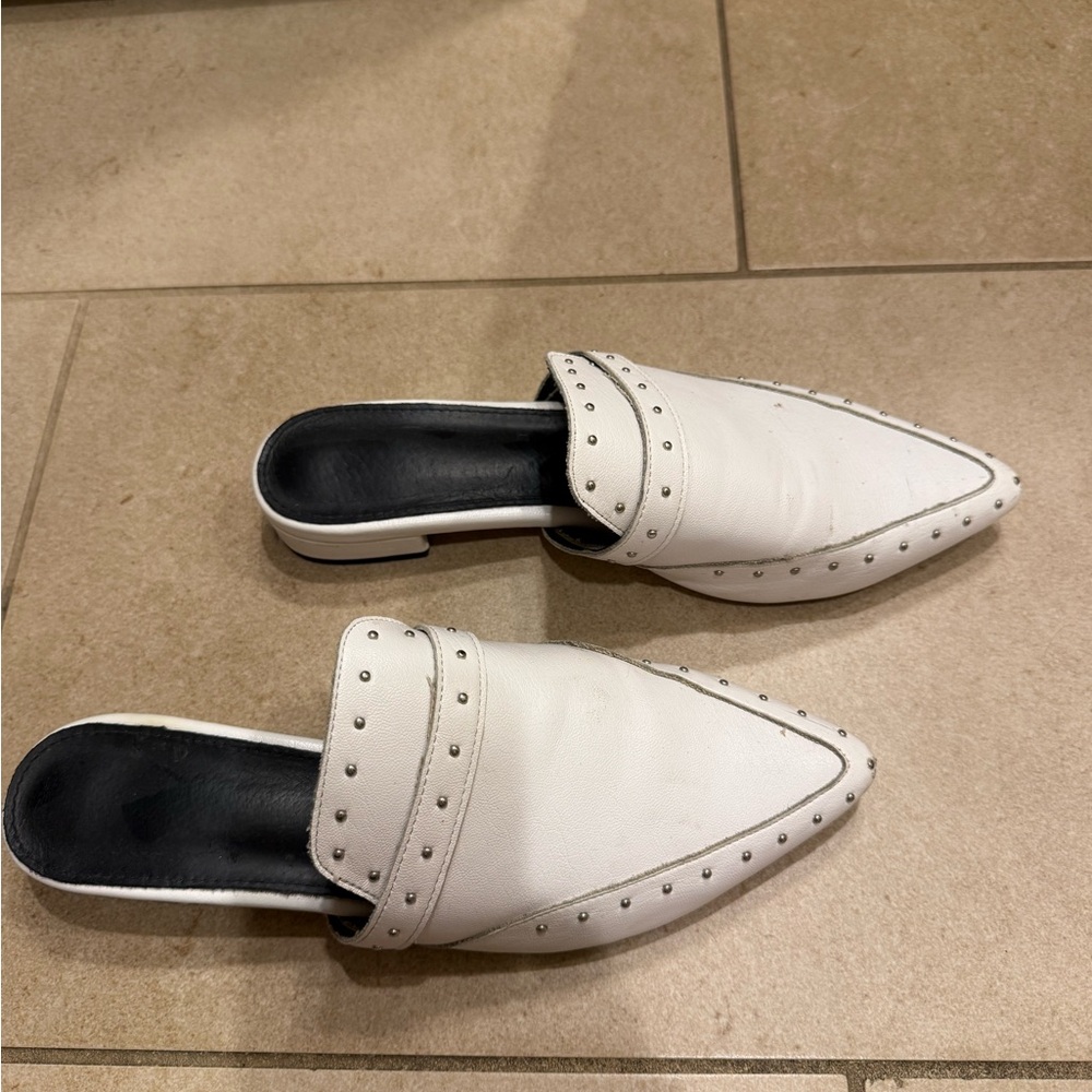 Pointed flats - Picture 5 of 5
